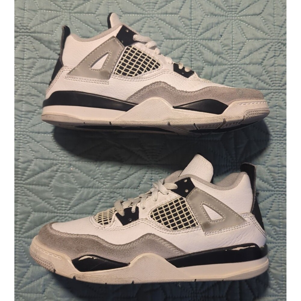 Air Jordan 4 Retro Military Black PS Sz 1.5Y White/Black/Neutral Grey BQ7669-111